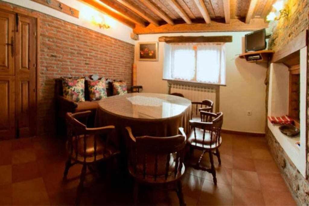 Casa Tia Modesta Es Una Calida Y Acogedora Casa Cabezas Bajas Eksteriør billede